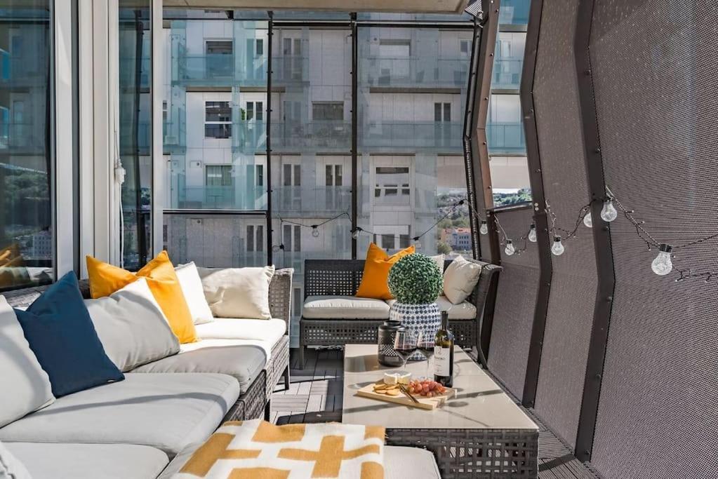 Spacious Modern 2Br Apartment At Central Oslo Barcode Kültér fotó